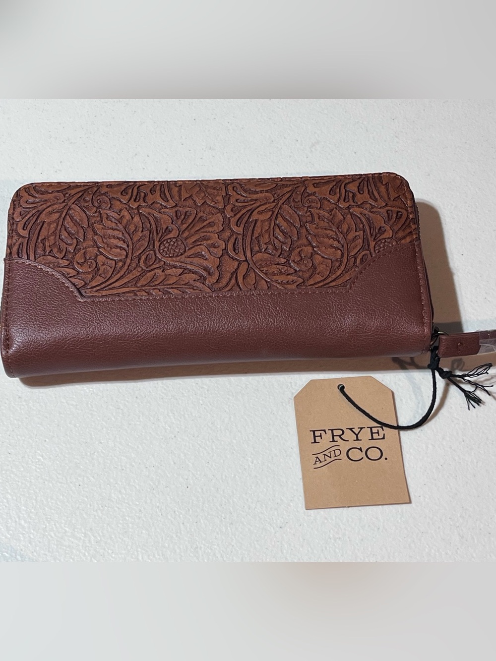 Frye & Co. Flower Cognac Zip Around Waller~  NWT!